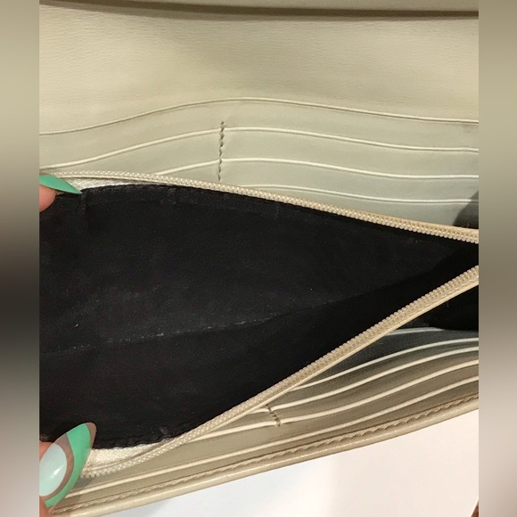 GUCCI Signature Canvas Prince Long Wallet 😍❤️ - Picture 11 of 17